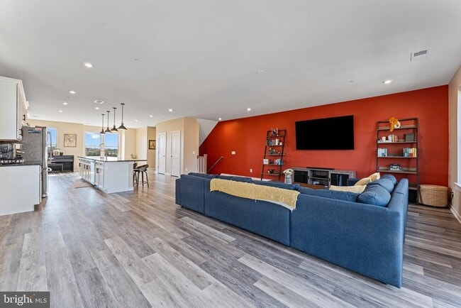 Photo - 304 Petite Sirah Terrace SE