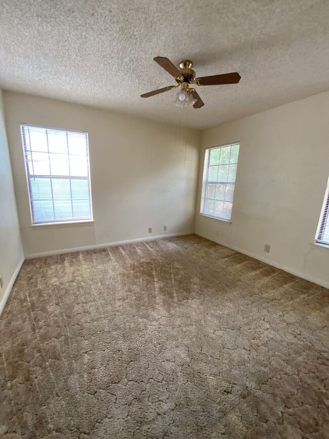 Photo - Cozy two bedroom with detached garage