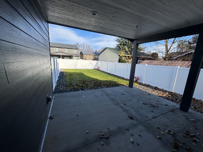 Photo - 3919 E 27th Ave