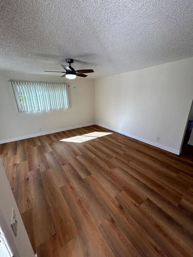 Photo - Spacious 4-Bed, 2-Bath Home with a Large Backyard in Prime West Hills!