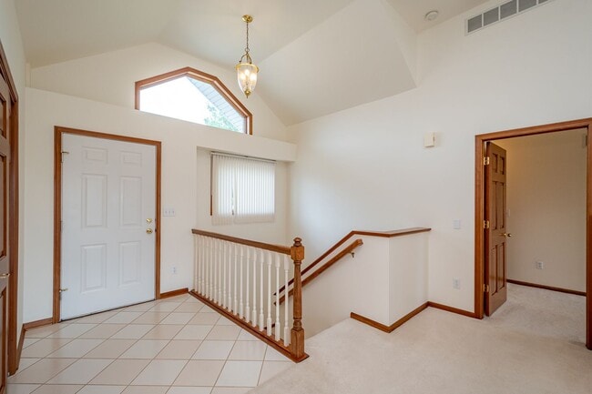 Photo - 10 Redtail Ct