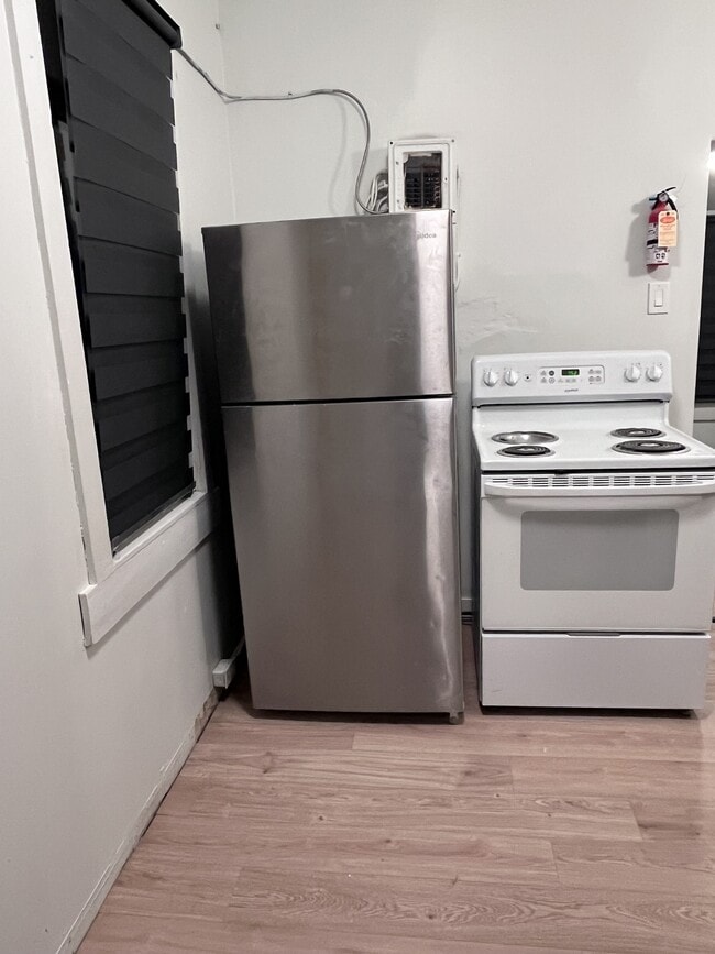 Photo - 558 Manitoba Ave Unit 2