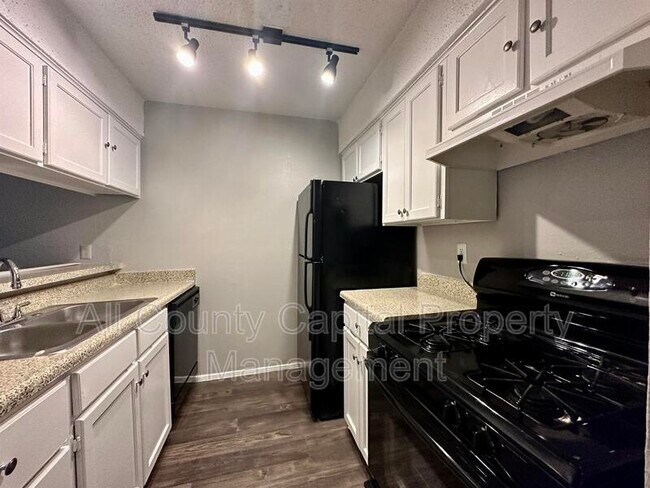 Photo - 5426 Menchaca Rd Unidad 106 Arya