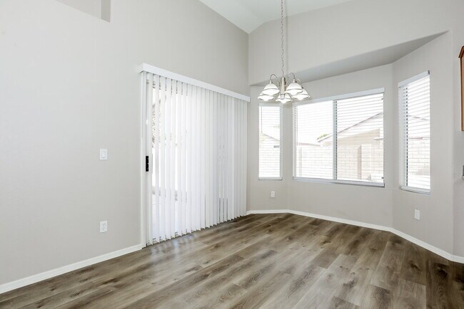 Photo - 6746 E Melrose St