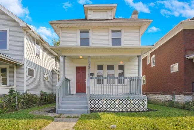 172 S Richardson Ave