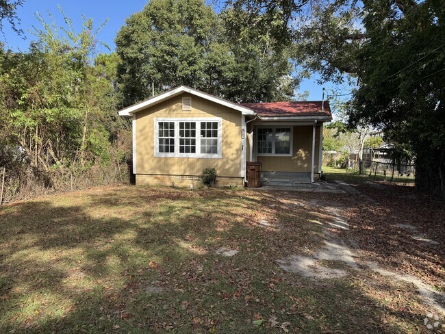 Building Photo - 764 Elder St Rental