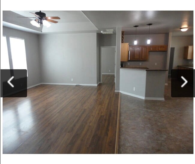 Photo - 105 Hemingway Ct