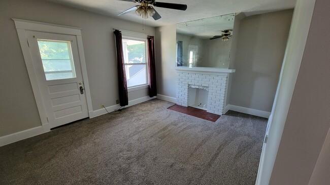Living Room - 2734 Harris Ave Unit 2
