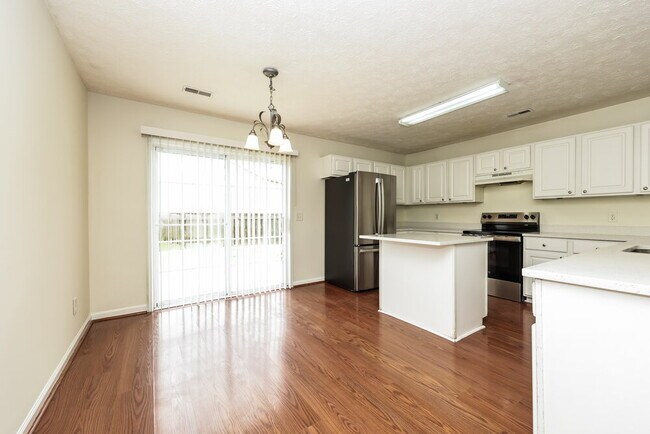 Photo - 606 Blossom Hill Dr