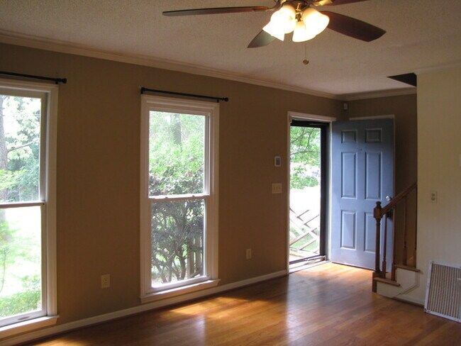 Photo - 603 E Hmond Street, Durham