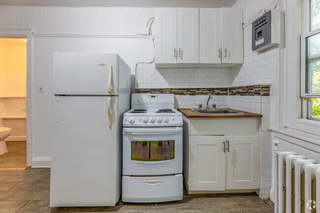 Bachelor - Kitchen