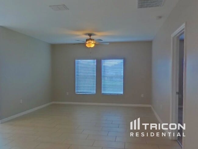 Photo - 232 Garnet Ave