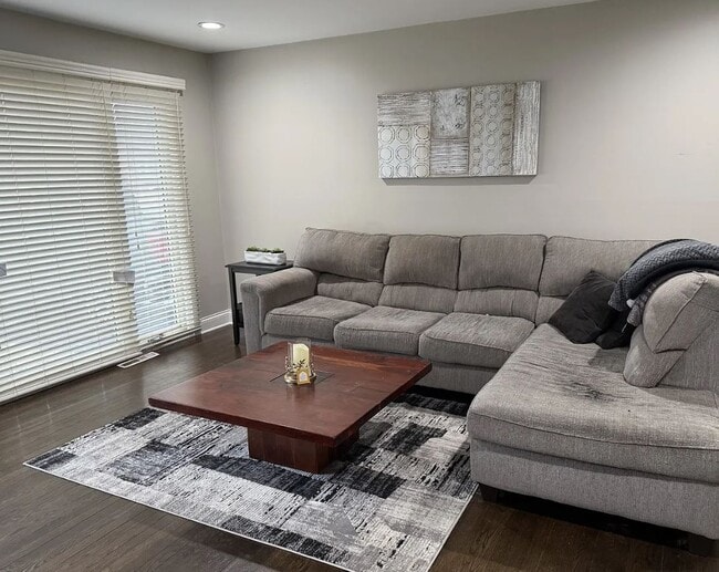 Photo - 711 N Kenilworth Ave