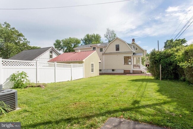 Photo - 34 S Clinton St