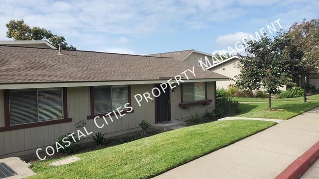 Building Photo - 1696 Carmel Cir E
