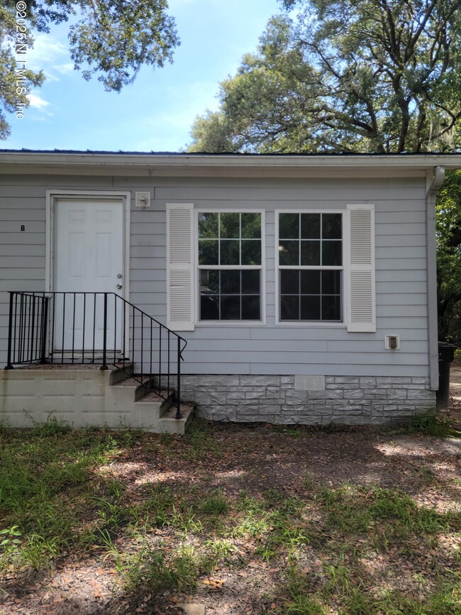 Building Photo - 37 Evergreen Ave Rental