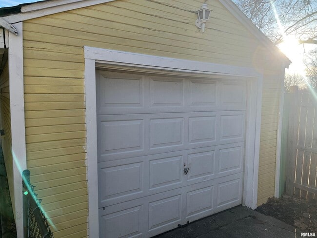 Photo - 2304 W Proctor St