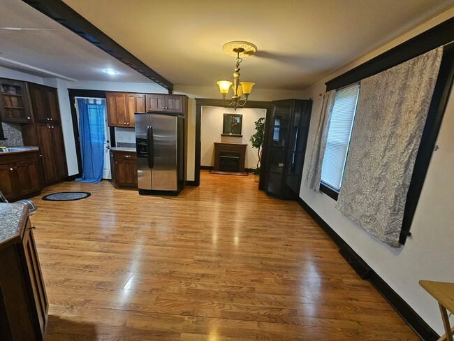 Photo - 440 Williams St