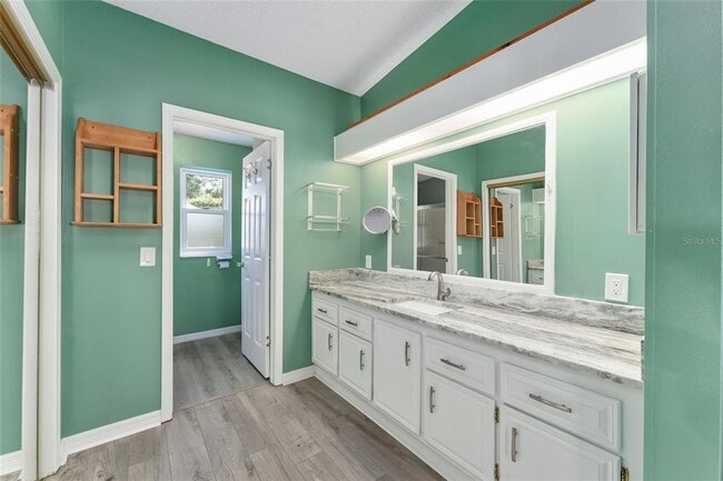 Photo - 1401 W Schwartz Blvd