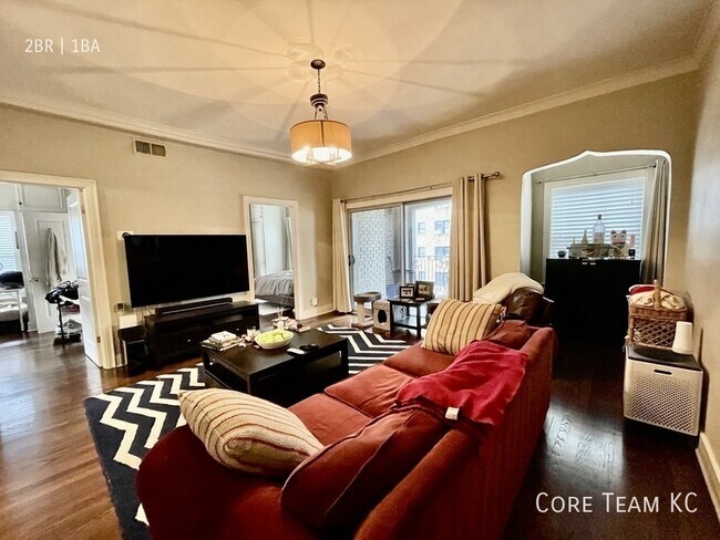 Photo - 710 W 48th St Unit 301