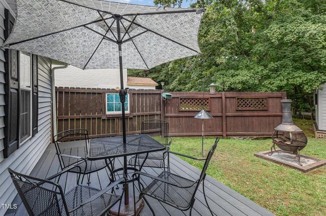 Photo - 105 Fox Den Ct