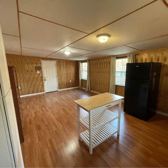 Photo - 2124 Polly Ln