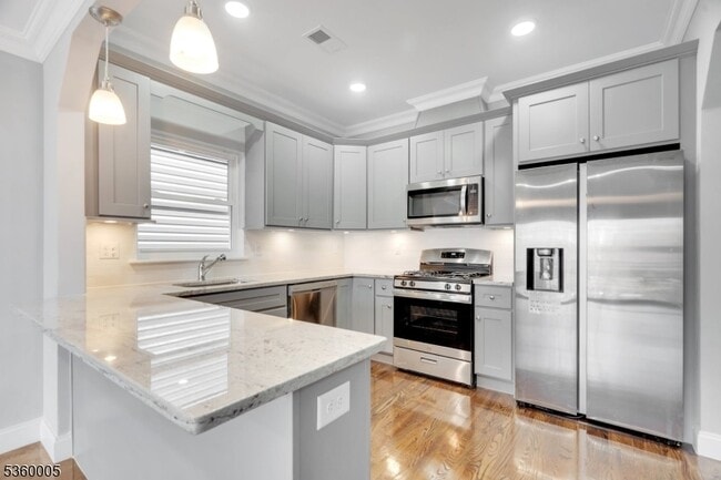 Photo - 267 S 10th St Apartment Unit 2