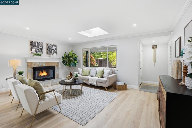 Photo - 289 Sierra Dr