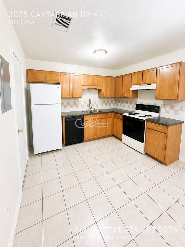 Photo - 3005 Cantabrian Dr Unit C