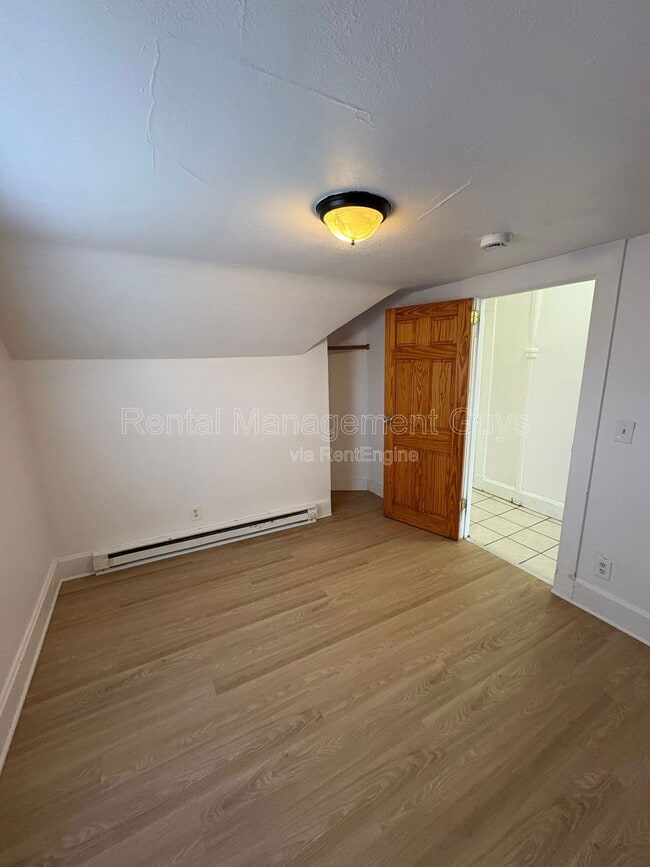 Building Photo - 793 Selby Ave Unit 3