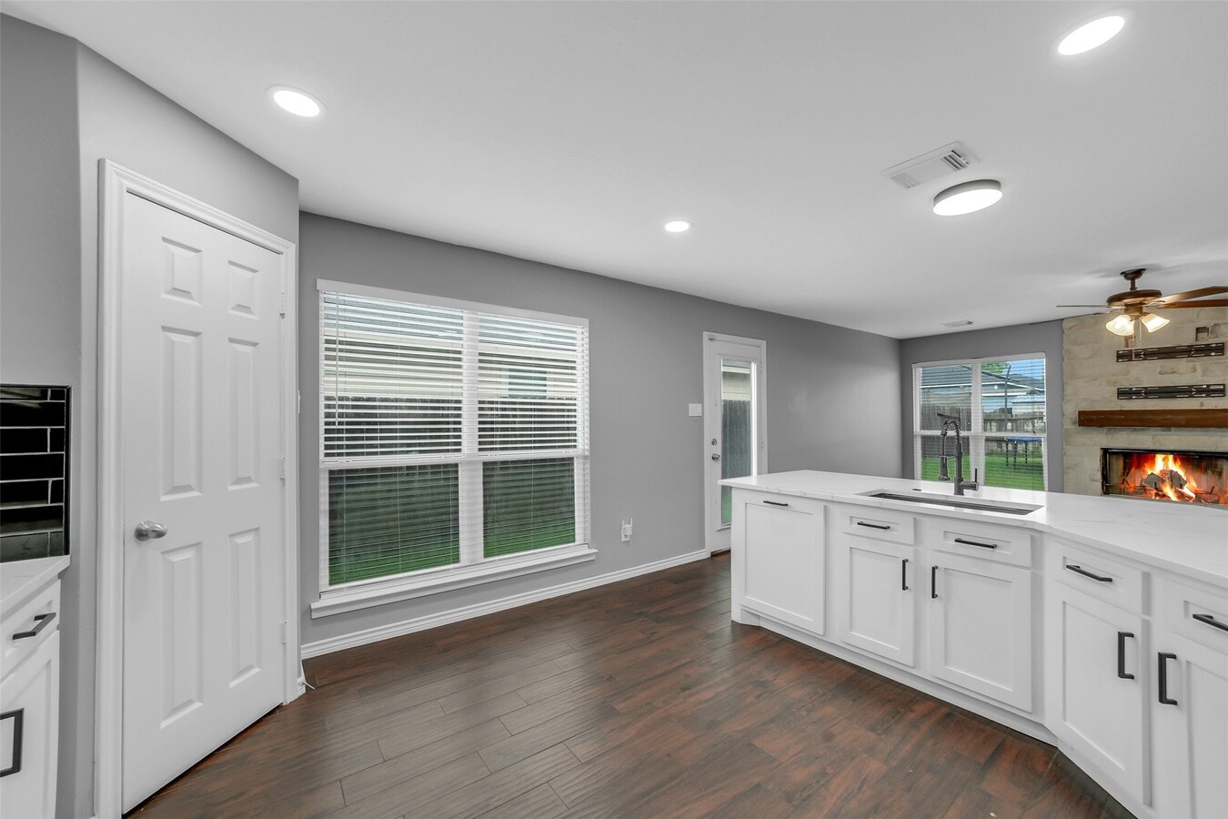 Photo - 2214 Shady Pine Dr
