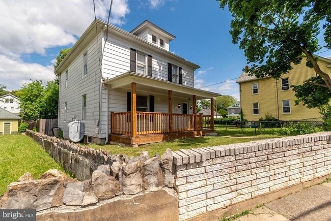 Photo - 405 Porter Ave