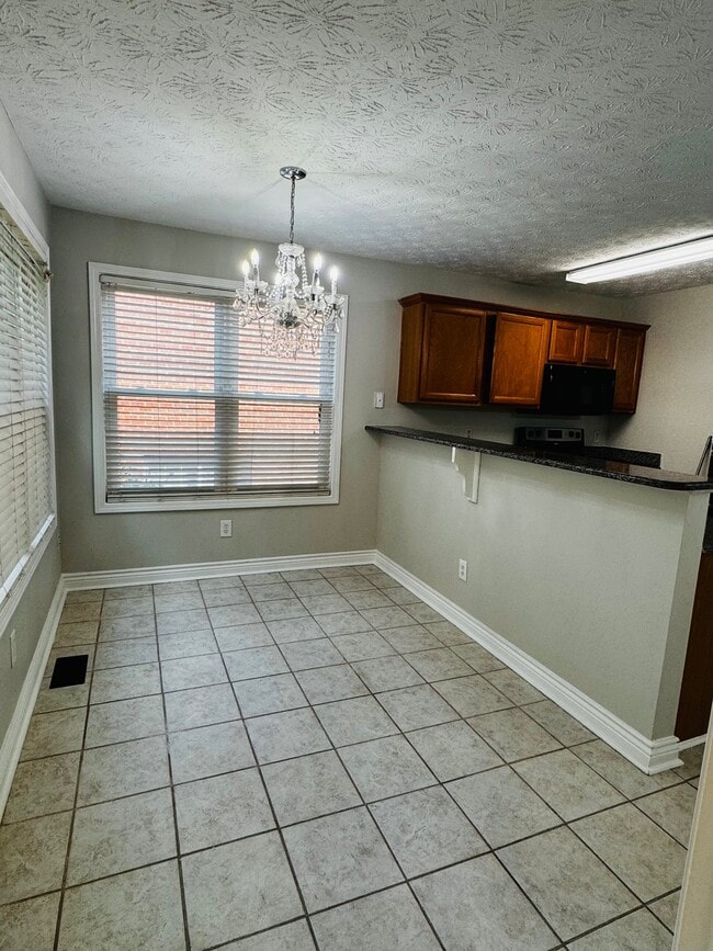 Photo - 81 Davis Mill Ct