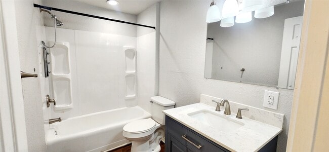 Photo - 136 W Marion St