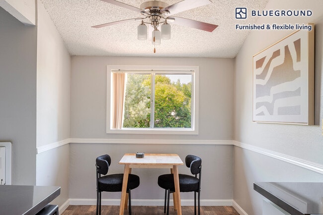 Photo - 202 Calvert Dr Unidad FL2-ID1949