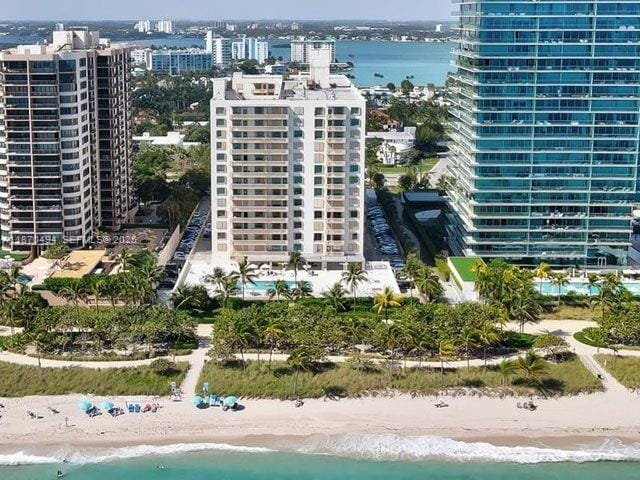 10185 Collins Ave Unit 319