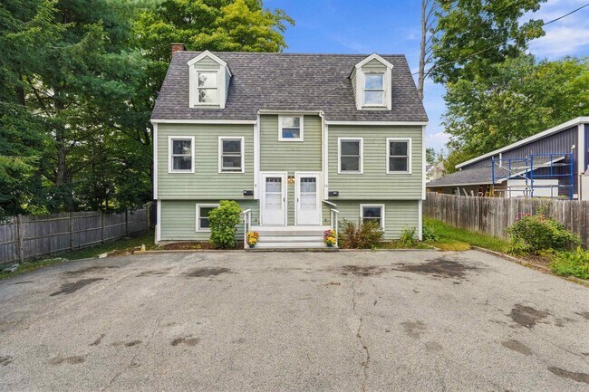 8 Ash St