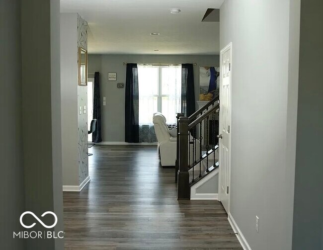 Photo - 1125 Barberry Dr