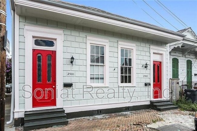 Building Photo - 2503 Burgundy St