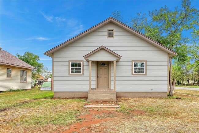 Photo - 301 N 9th St