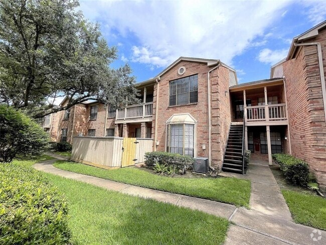 Building Photo - 2255 Braeswood Park Dr Unit 190 Rental
