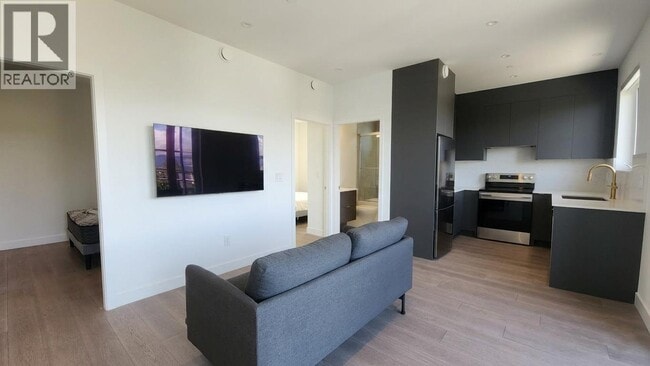 Photo - 3550 Quesnel Dr