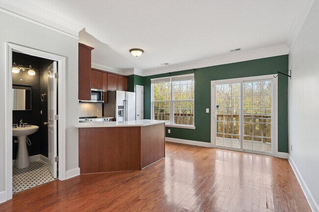 Photo - 503 Saint Jules Ln