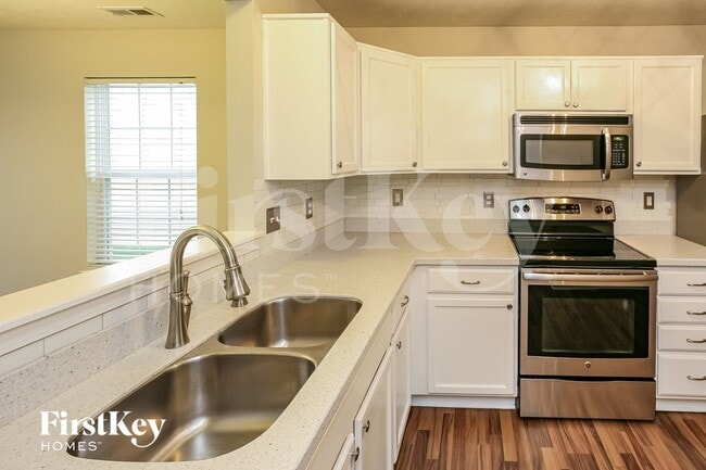 Photo - 11232 Pegasus Dr