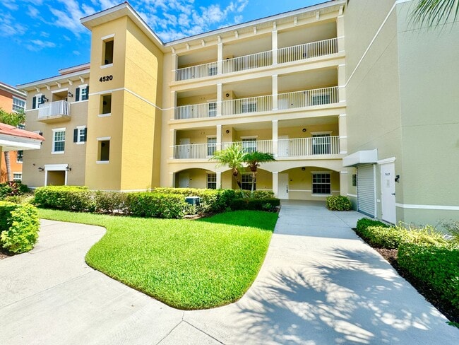 Building Photo - ** BOTANICAL PLACE ** 3 BED / 2 BATH - CON... Rental