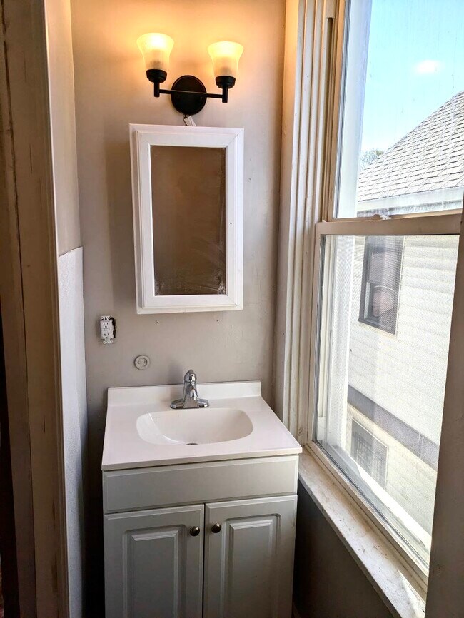 Photo - 231 E Market St Unit 1