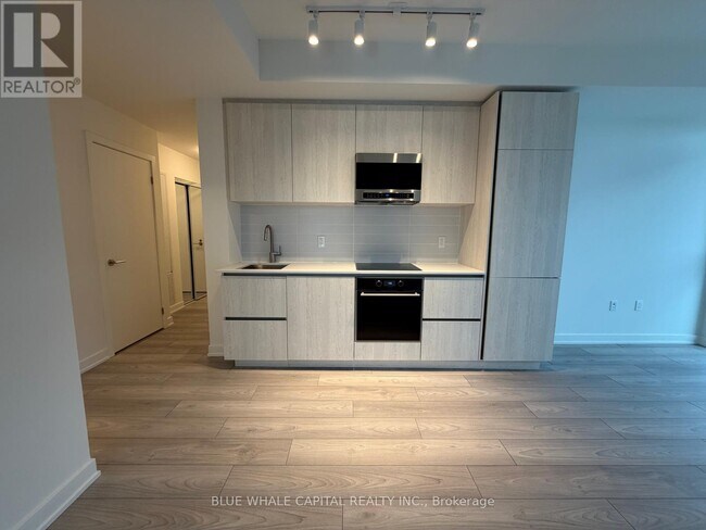 Photo - 110 Broadway Ave Unité 2709