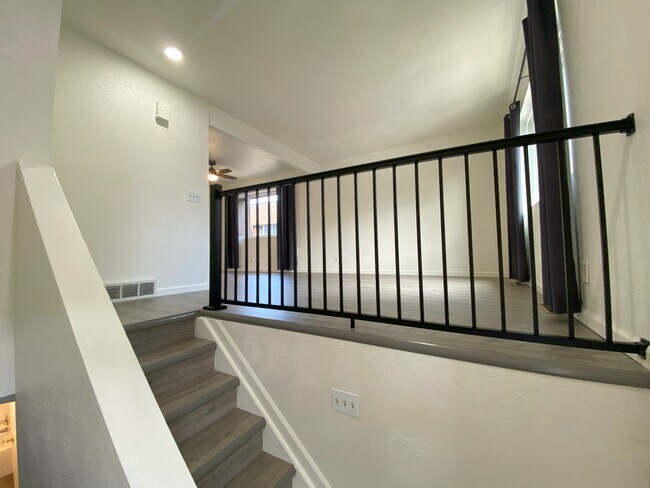 Photo - 419 Bimson Ave