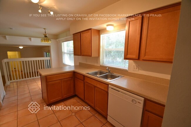 Photo - 880 Chokecherry Dr