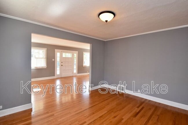 Photo - 1583 Princeton Ave S